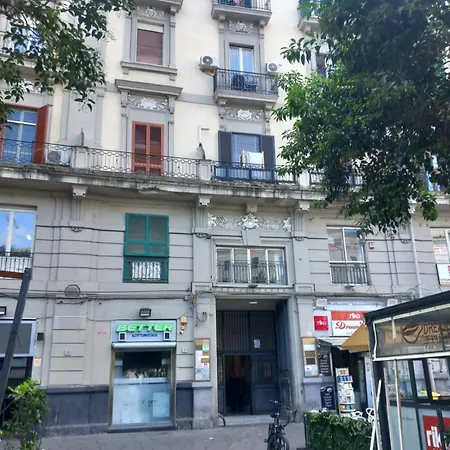 Appartement Oasi Carlo Iii Napels